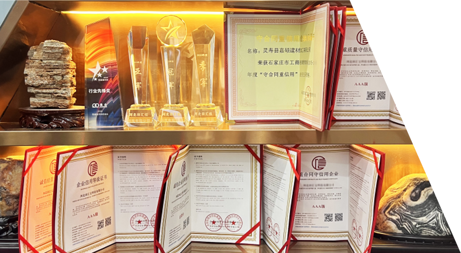 把公司做小，把產(chǎn)品做精 <br>把市場(chǎng)做大，把服務(wù)做好